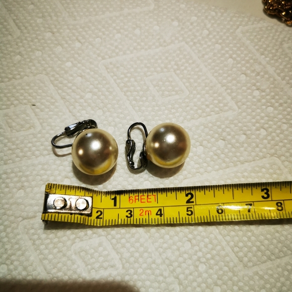 Large Faux Pearl Clip On Earrings - Picture 6 of 7